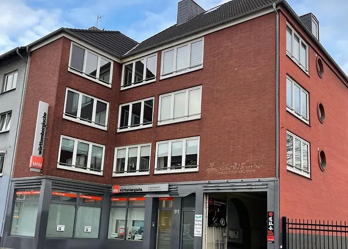 Haus Am Bahnhof * Duisburg